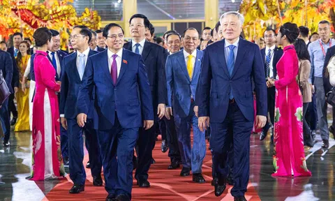 Thủ tướng: Xây dựng Việt Nam trở thành trung tâm triển lãm hàng đầu châu Á, điểm đến hội chợ thương mại quốc tế