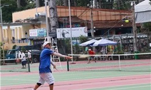 Chơi thể thao phong trào – Bài 1: Khi lời mời trở thành ‘con dao hai lưỡi’