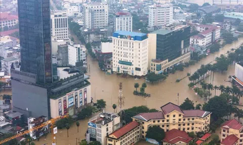 Hỗ trợ khẩn cấp 350 tỷ đồng cho TP Huế, Quảng Trị, Quảng Ngãi khắc phục thiệt hại mưa lũ