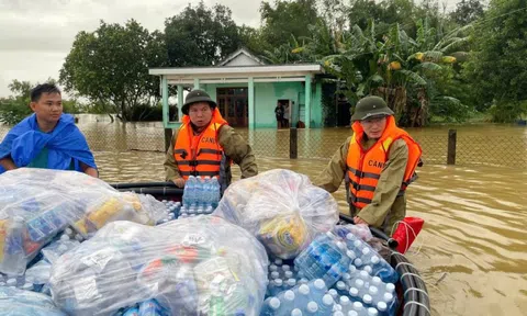 Sáng ngời tinh thần 'vì nhân dân phục vụ' của lực lượng Công an trong đợt lũ lịch sử