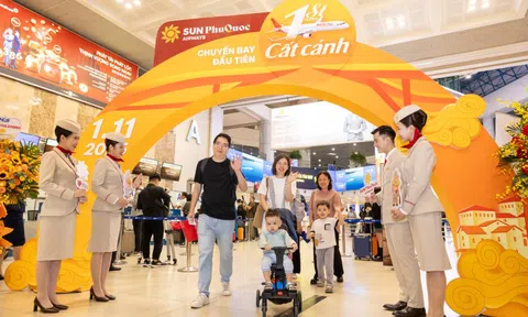 Những hình ảnh chuyến bay đầu tiên của hãng hàng không Sun PhuQuoc Airways