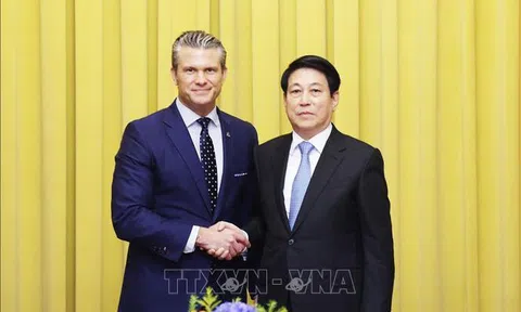 Chủ tịch nước Lương Cường tiếp Bộ trưởng Bộ Chiến tranh Hoa Kỳ