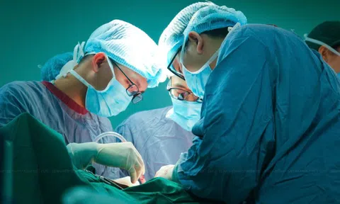 Ghép tạng tại Việt Nam: Từ 'người đi học' đến làm chủ kỹ thuật