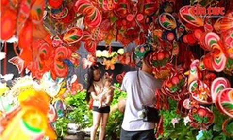 Gìn giữ nét đẹp Trung thu xưa qua những không gian hoài niệm