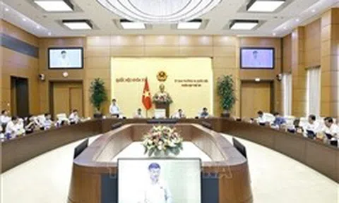 Tăng mức giảm trừ gia cảnh thuế thu nhập cá nhân: 'Khoan sức dân' trong chính sách thuế