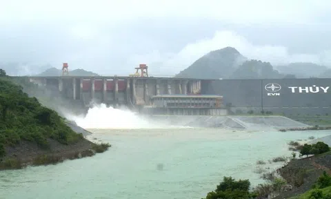 Thủy điện Tuyên Quang đóng cửa xả đáy, 3 tỉnh hạ du khẩn trương đảm bảo an toàn