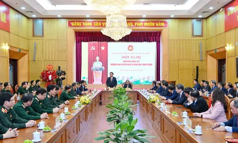 Bàn giao công tác Trưởng ban Tuyên giáo và Dân vận Trung ương