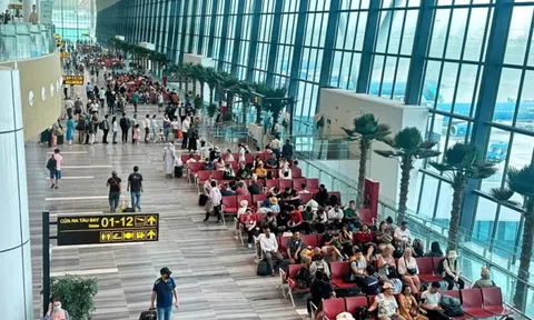 Bị phản ánh kiểm tra hành lý xách tay gây phiền hà, Cục Hàng không yêu cầu rà soát