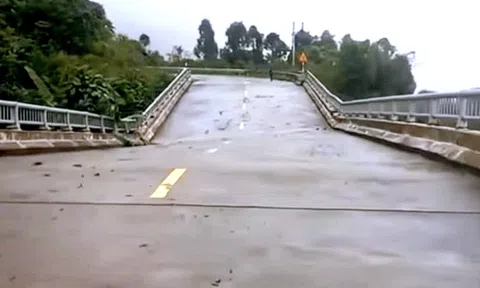 Công bố tình huống khẩn cấp thiên tai gây hư hỏng cầu trên đường Hồ Chí Minh