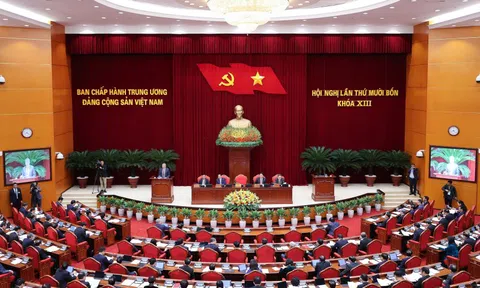 Thông cáo báo chí về ngày làm việc thứ nhất Hội nghị Trung ương 14 khóa XIII