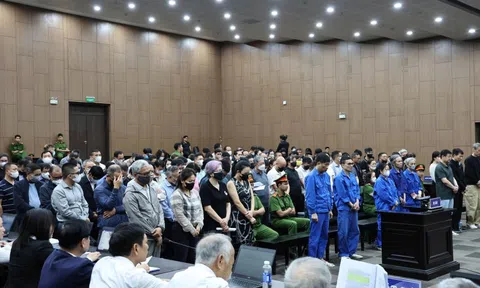 Vụ đánh bạc tại khách sạn Pullman Hà Nội: Một bị cáo không nhận tội