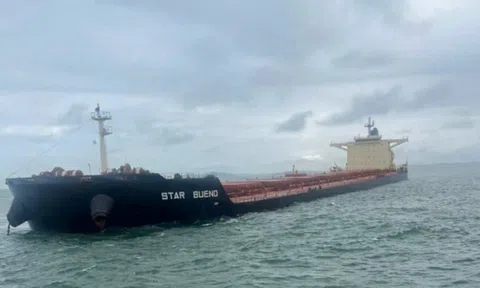 Lập Sở chỉ huy xử lý sự cố tàu chở quặng sắt mắc cạn tại vùng biển Dung Quất