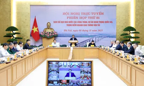 Thủ tướng chủ trì phiên họp thứ 21 về các công trình, dự án ngành GTVT