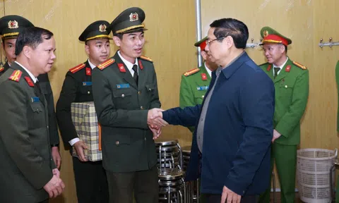 Thủ tướng đề nghị xây dựng "xã không tội phạm" tại vùng biên giới