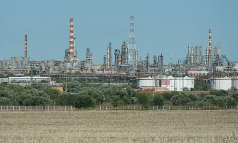 Bulgaria thừa nhận tình thế cực kỳ khó khăn nếu mất nhà máy lọc dầu Nga