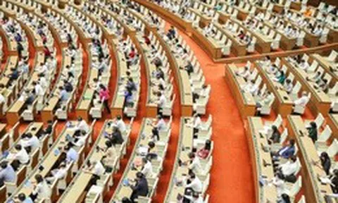 Quốc hội họp về công tác nhân sự, thông qua các nghị quyết về kinh tế, ngân sách