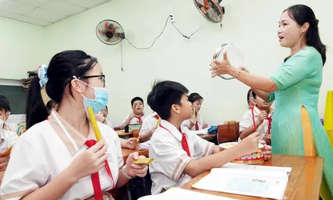 Lương được xếp cao nhất: Tiếp thêm động lực cho nhà giáo