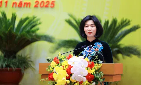 Đồng chí Phùng Thị Hồng Hà được bầu giữ chức Chủ tịch HĐND TP. Hà Nội nhiệm kỳ 2021-2026