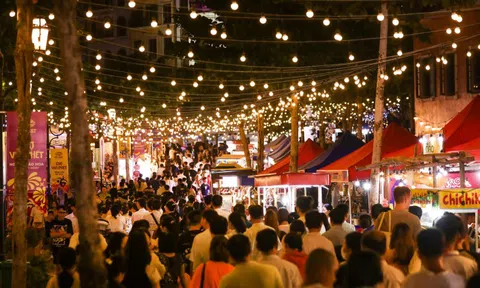 Cảnh tượng du lịch thích mắt ở Nam đảo Phú Quốc kích thích làn sóng đầu tư