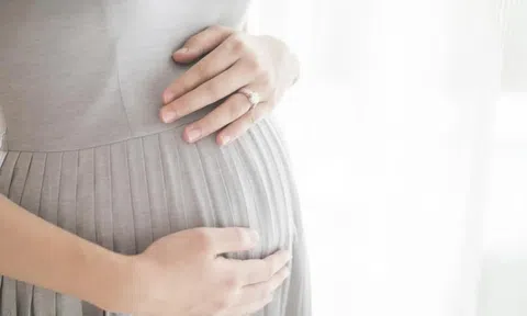 Có thể bảo tồn khả năng sinh sản của phụ nữ khi mắc ung thư