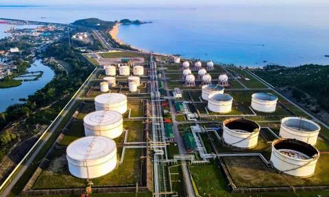 SHS định giá BSR của Lọc Hóa Dầu Bình Sơn lên 17.870 đồng/cp: Biên lợi nhuận 2025 phục hồi, dự án nâng cấp Dung Quất là động lực dài hạn
