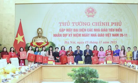 Nhà giáo ưu tú Đỗ Thị Ngọc Duyên: Ngọn lửa chuyển đổi số từ lớp học ở Thốt Nốt