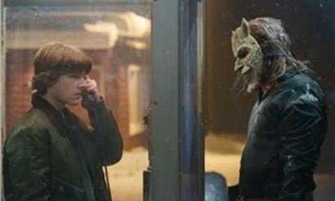 Câu chuyện điện ảnh: 'Black Phone 2' mở màn ấn tượng mùa phim Halloween tại Bắc Mỹ