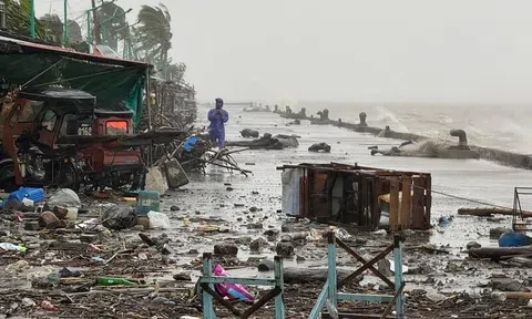Chủ tịch nước và Thủ tướng Chính phủ gửi điện thăm hỏi về thiệt hại do bão tại Philippines