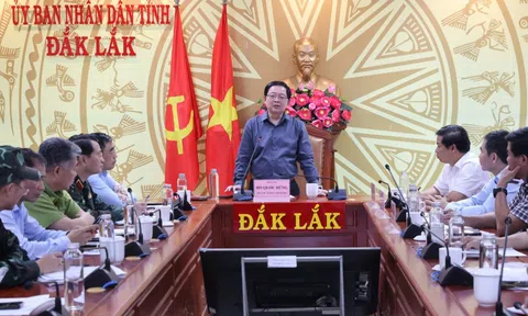 Huy động tối đa lực lượng, ưu tiên cứu dân, tiếp cận ngay các khu vực chia cắt tại Đắk Lắk