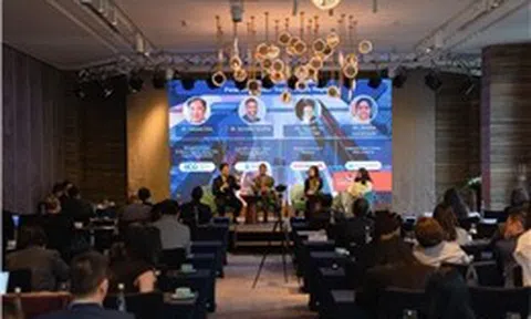 Vương quốc Anh sẵn sàng hỗ trợ Việt Nam xây dựng trung tâm tài chính hiện đại