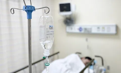 Sở Y tế Tp.HCM thông tin về vụ ngộ độc bánh mì khiến hơn 80 người cấp cứu