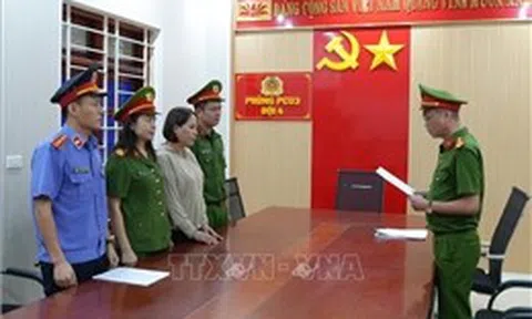 Khởi tố, bắt tạm giam giám đốc công ty sản xuất hơn 2,7 triệu lít dầu ăn giả