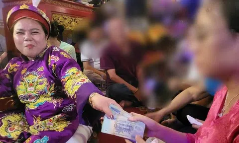 Bật mí về người phụ nữ lập “điện thờ” giăng bẫy tâm linh chiếm đoạt tiền lễ