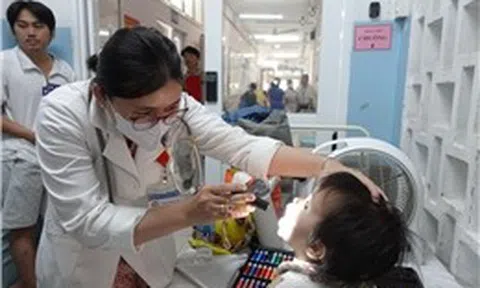 TP Hồ Chí Minh siết kiểm soát tay chân miệng và sốt xuất huyết