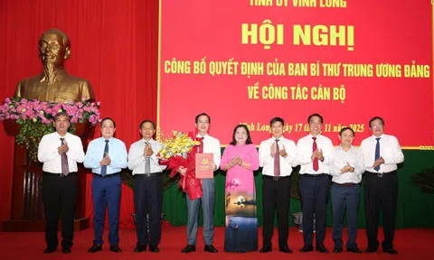 Chủ tịch UBND tỉnh Đồng Tháp Trần Trí Quang giữ chức Phó Bí thư Tỉnh ủy Vĩnh Long