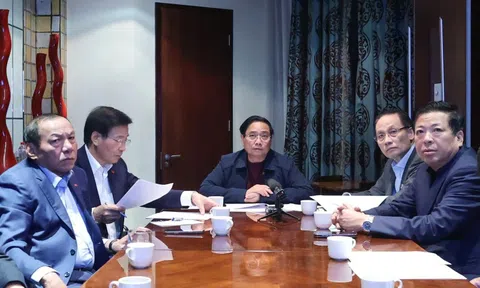 Từ Nam Phi, Thủ tướng chủ trì họp trực tuyến về ứng phó, khắc phục hậu quả mưa lũ