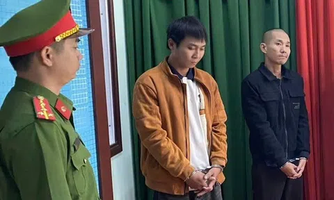 Bắt 2 đối tượng trộm cây mai vàng cảnh