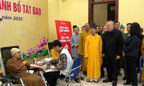 Phó Thủ tướng Thường trực dự ngày hội 'Hiến máu cứu người - hành Bồ Tát đạo'