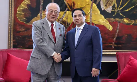 Thủ tướng Phạm Minh Chính tiếp Cố vấn đặc biệt Liên minh Nghị sĩ Hữu nghị Nhật – Việt