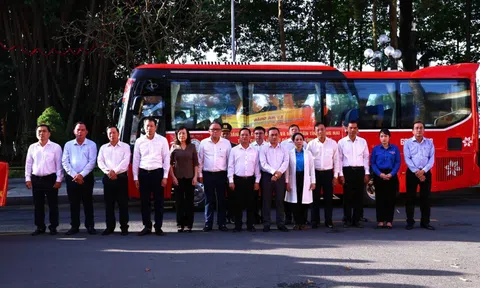 Gần 300 cán bộ, bác sĩ, tình nguyện viên tỉnh Đồng Nai lên đường hỗ trợ Đắk Lắk