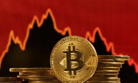 Lao dốc tới 40% từ đỉnh, nhà đầu tư tháo chạy, quỹ ETF Bitcoin của BlackRock đối mặt với tháng tệ nhất kể từ năm 2022