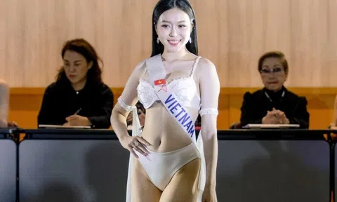 Người đẹp Việt Nam diện áo tắm gợi cảm tại Hoa hậu Quốc tế 2025