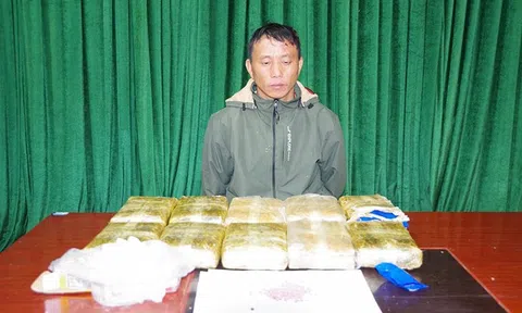 Mang 60.000 viên ma túy tổng hợp đi bán, người đàn ông bị bắt