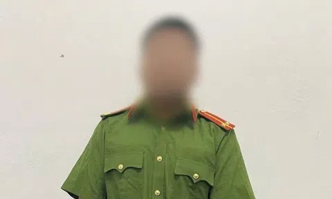 Bị xử phạt vì sử dụng trái phép trang phục Công an nhân dân