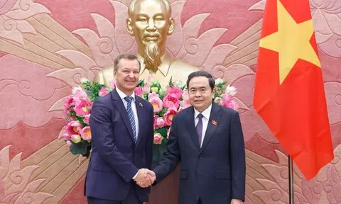 Chủ tịch Quốc hội Trần Thanh Mẫn tiếp Phó Chủ tịch Thứ nhất Hội đồng Liên bang Quốc hội LB Nga