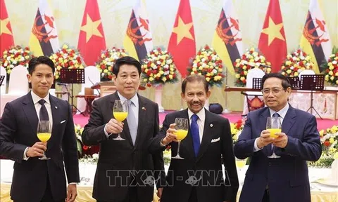 Chủ tịch nước Lương Cường chủ trì chiêu đãi cấp nhà nước Quốc vương Brunei