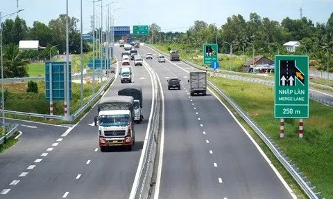 Bộ Xây dựng thông tin về thời điểm mở rộng cao tốc Tp.HCM - Trung Lương
