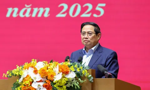 Thủ tướng: Chuyển ngay vụ việc có dấu hiệu tội phạm tham nhũng sang cơ quan điều tra