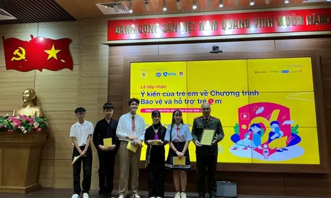 Hành động bảo vệ trẻ em trước thách thức từ môi trường mạng