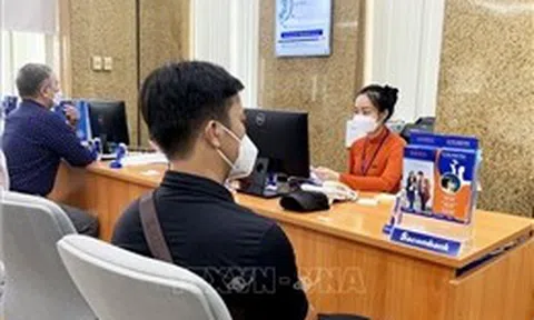 Từ 1/1/2026, ngừng giao dịch ngân hàng bằng hộ chiếu